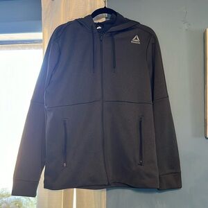 Men’s zip up sweatshirt size medium